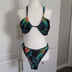 Women’s Black Tropical Print Bikini Set XL